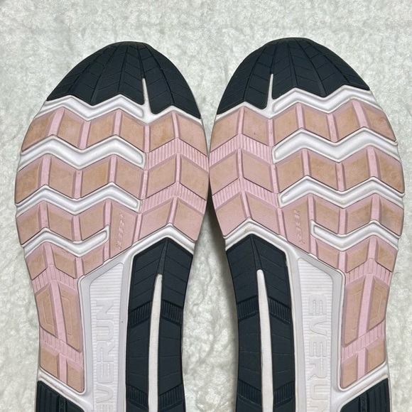 Saucony Womens Grey/Sliver Echelon 7 Running Athletic Sneakers Shoes SZ US 10 - Picture 9 of 11